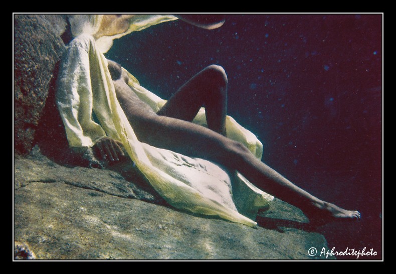 012 Dans l'eau du Cavo 3